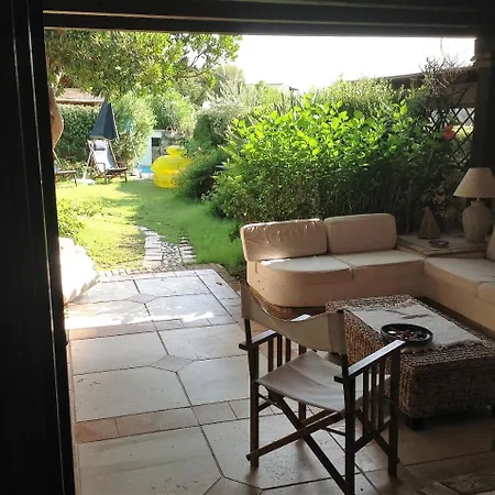 בית נופש Casa Porto Luna 68 *